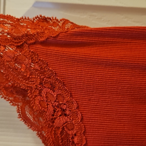 Two tank tops-one S Victoria's Secret and M Abercr - Picture 6 of 6